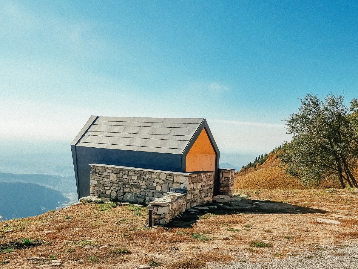 PIAN DEI GRASSI SUL COL VISENTIN – UNA MALGA/CASERA/BIVACCO PANORAMICA ALLA RICERCA DEL&nbsp;FOLIAGE