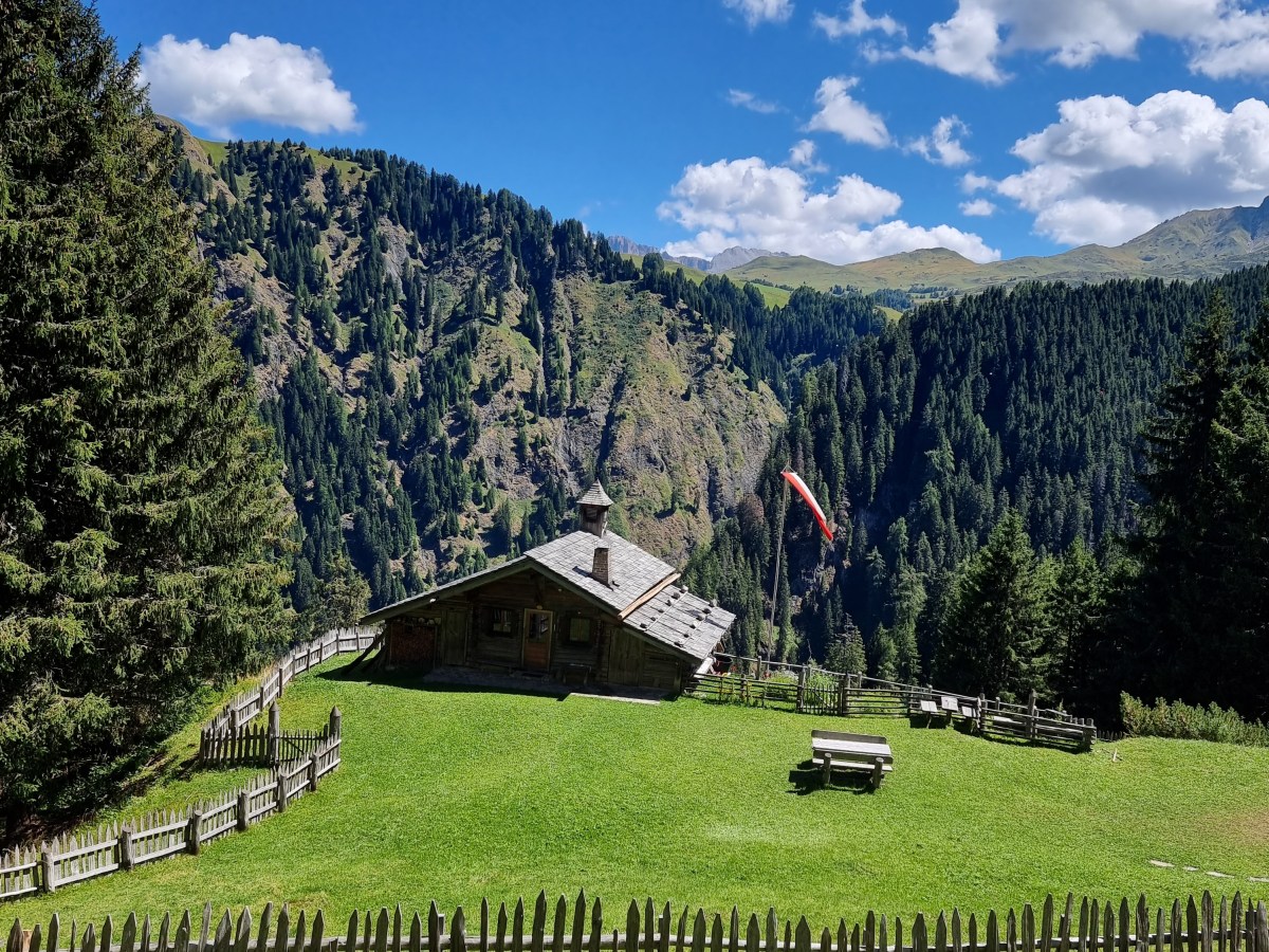ALPE DI SIUSI – DA COMPACCIO A SIUSI PASSANDO PER LA MALGHETTA&nbsp;SCILIAR